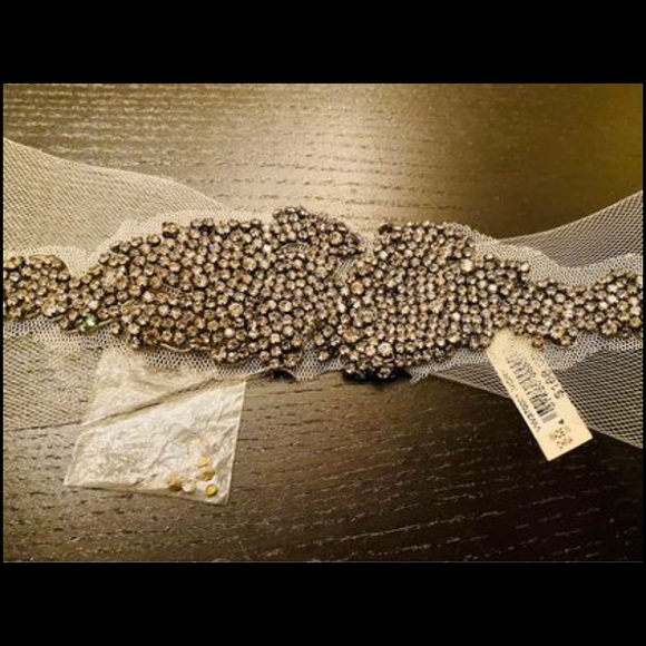 Vera Wang Bridal Sash - Picture 3 of 6